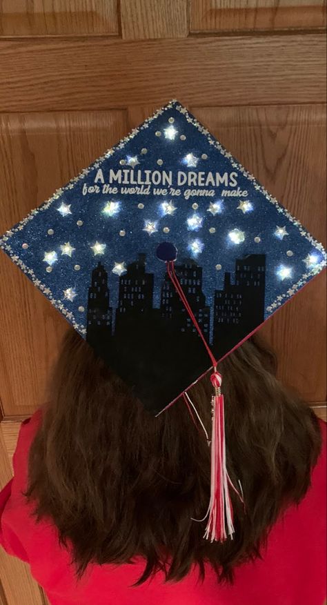 Light Up Graduation Cap, Graduation Hat Toppers, Grad Caps, Cat Ideas, Graduation Caps, Graduation Hat, Grad Cap, Graduation Cakes, Grad Party