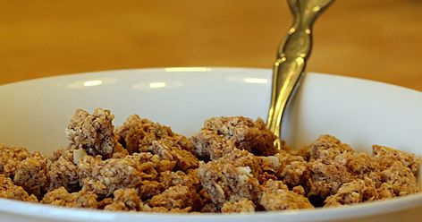 Don't forget the Super Secret Recipe GIVEAWAY (Vanilla Chocolate Granola)!   NEW -  Click here  to see my favorite tools and resources plu... Oat Bran Recipes, Oat Bran Cereal, Bran Cereal, Oat Bran, Dairy Free Breakfasts, Chocolate Granola, Granola Recipe, Vanilla Chocolate, Breakfast Pancakes