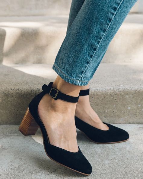 Black Ankle Strap Heels, Dr Shoes, Chunky Heel Pumps, Womens Chunky Heels, Nike Flex, Ankle Strap Heels, Heel Pumps, Ankle Straps, Chunky Heel