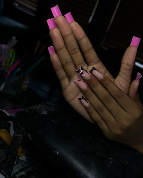 Black French with pink bottoms - - - - - - - - - - - - - - - - - #nails #nailtech #brocktonnailtech #brocktonma #explore #explorepage Black Acrylic Nails With Pink Underneath, Black Nails Pink Bottoms, Nails With Pink Bottoms, Pink Bottom Nails, Nails With Pink, Black French Tips, Black Acrylic Nails, Pink Bottoms, Pink Bottom