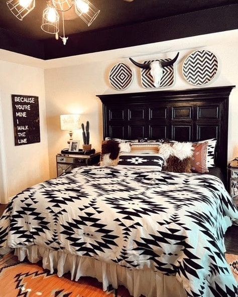 Aztec Comforter, Western Bedrooms, Country Bedroom Decor, Western Bedroom Decor, Western Rooms, Symmetrical Pattern, Western Bedroom, Country Bedroom, Western Home Decor