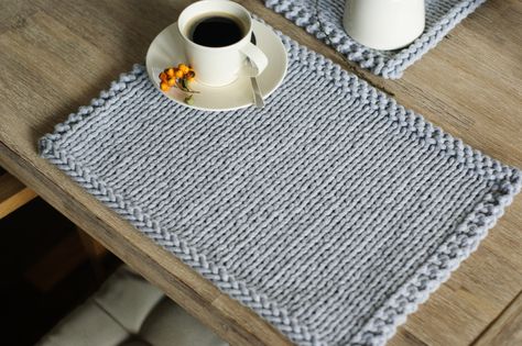 Handmade placemats, Set of 2 Knitted placemats, Table placematas by StichandTear on Etsy https://www.etsy.com/listing/499046393/handmade-placemats-set-of-2-knitted Grey Placemats, Modern Table Decor, Modern Placemats, Placemats Patterns, Table Placemats, Handmade Table, Creation Couture, Handmade Modern, Modern Table