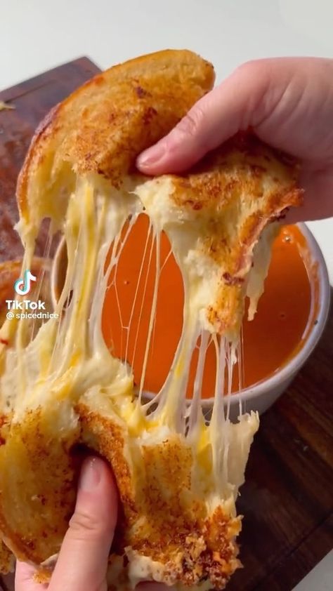 Spiced Nice, Ultimate Grilled Cheese, Grilled Cheese Recipe, Aleppo Pepper, Grilled Cheese Recipes, Hot Honey, Tomato Soup Recipes, Tasty Baking, Her Book