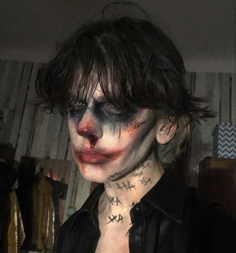 Gothic Emo Aesthetic, Halloween Autumn Aesthetic, Scene Grunge, Punk Skater, Y2k Makeup, Joker Makeup, Goth Y2k, Y2k Pfp, Emo Aesthetic