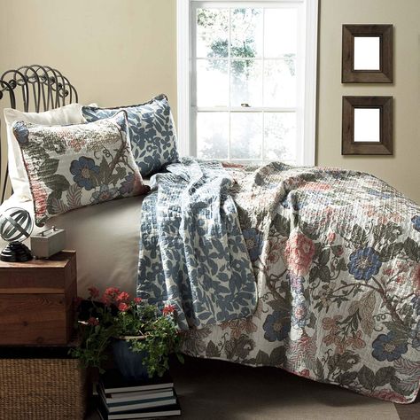 Lush Decor Sydney Quilt Floral Leaf Print 3 Piece Reversible Bedding Set, Full Queen, Green Blue ** Read more reviews of the product by visiting the link on the image. (This is an affiliate link) Country Cottage Bedroom, California King Quilts, King Quilt Sets, Cotton Quilt Set, Reversible Bedding, Lush Decor, Inspire Me Home Decor, Green Quilt, Floral Quilt