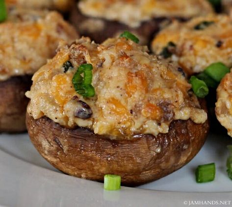 Cream Cheese Stuffed Mushrooms, Cajun Appetizers, Sausage Cream Cheese, Cajun Sausage, Cheese Stuffed Mushrooms, Cajun Creole Recipes, Mardi Gras Food, Creole Recipes, Cheese Stuffed