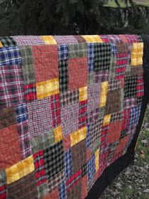 Hanging On by a Needle and Thread: Flannel Scraps Flannel Quilt Patterns, Flannel Quilts, Plaid Quilt, Scrap Quilt Patterns, Man Quilt, Denim Quilt, Scrap Quilt, Boy Quilts, Bodo