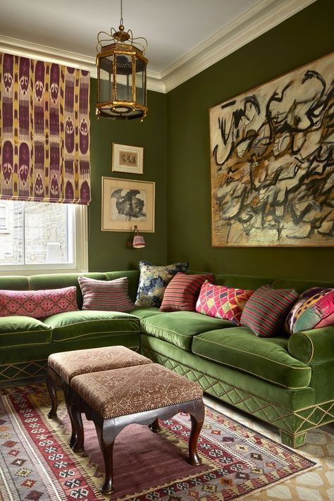 Irish Living Room, Green Living Room Color Scheme, Green Sofa Living, Living Room Color Schemes, Green Sofa, Living Room Green, Green Rooms, Boho Living Room, Living Room Ideas