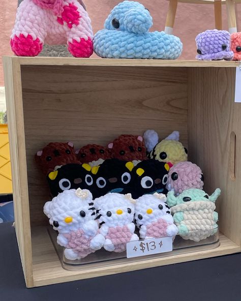 My favorite plushies to market prep! They’re so fast to whip out and are the cutest little things. Swipe to see how they look in my market set up➡️ COMMENT your favorite plushies to market prep #handmadewithlove #crochetinspiration #crochetmarket #marketprep #crochetplushie #amigurumiaddict #marketbooth #crochetbusiness #miniplushie Plushie Small Business, Amigurumi Store, Market Crochet, Market Prep Crochet, Crochet Market Prep, Crochet Plushies For Market, Crochet Clothes For Plushies, Crochet Market Ideas, Crochet Market Setup