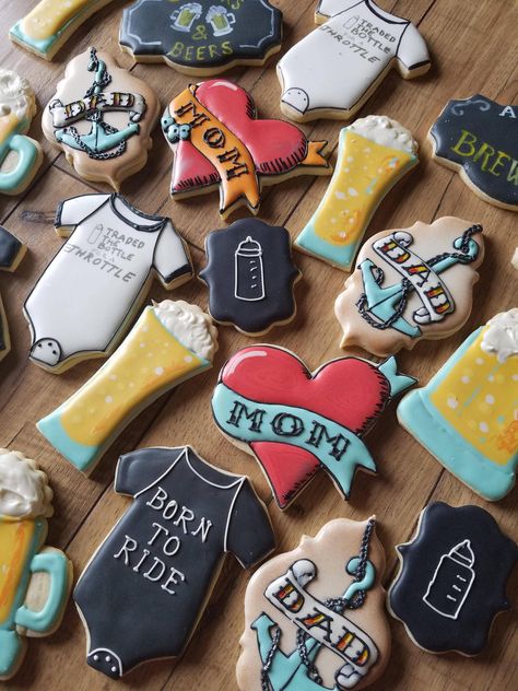 A beer and motorcycle themed cookie set for a baby shower Harley Davidson Baby Shower, Baby Shower Motorcycle, Tattoo Baby Shower, Cake Motorcycle, Rock Baby Showers, Harley Baby, Boy Shower Themes, Motorcycle Cake, Biker Baby