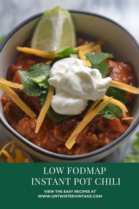 Fast and flavorful Low FODMAP Instant Pot Chili Low Fodmap Chili Crock Pot, Low Fodmap Chili Seasoning, Low Fodmap Chilli, Fodmap Instant Pot Recipes, Fodmap Chili Recipe, Instant Pot Recipes Low Fodmap, Low Fodmap Instant Pot, Lowfod Map Soup, Lowfodmap Chili