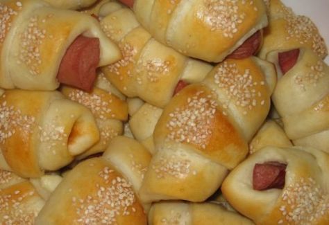 Virslis kifli 3. Salt Cake, Salty Cookies, Breakfast Bake, Pretzel Bites, Bread Recipes, Pastry, Muffins, Food And Drink, Pizza