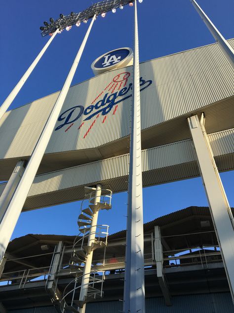 Los Ángeles  Dodgers stadium Dodgers Game Aesthetic, La Dodgers Stadium, Dodger Game Aesthetic, Baseball Dodgers, Baseball Stadium Aesthetic, Dodger Stadium Aesthetic, Dodgers Stadium, Dodgers Aesthetic, Los Angeles Dodgers Tattoo