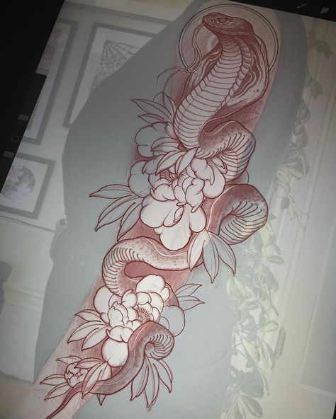 King Cobra Tattoo, Snake And Flowers, Japanese Snake Tattoo, Tato Tradisional, Cobra Tattoo, 10 Tattoo, Serpent Tattoo, Snake Tattoo Design, Tattoo Zeichnungen