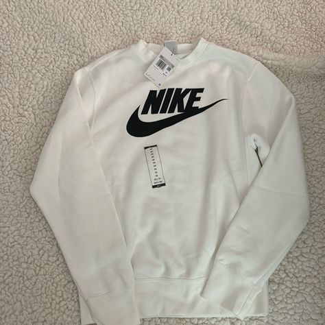 This Is From The Nike Brand. The Color Is White, The Nike Logo Is Black. It’s A Men’s Xs. It Is Brand New. Vintage Nike Sweater, Nike Crewneck Sweatshirt, Crew Neck Sweater Men, Vintage Nike Sweatshirt, Sweatshirt Nike, Football Sweater, Nike Crewneck, Crewneck Vintage, Nike Sweaters