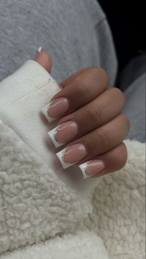 Art For Short Nails, Nail Art For Short Nails, Nail Art Easy, Nail Art Inspo, Holiday Acrylic Nails, Gel Nails French, Simple Gel Nails, Girly Acrylic Nails, French Tip Acrylic Nails