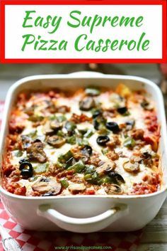 Supreme Pizza Lasagna Pioneer Woman, Supreme Pizza Casserole, Taco Macaroni, Pizza Casserole Recipe, Macaroni Casserole, Pizza Lasagna, Supreme Pizza, Pizza Casserole, Pasta Casserole