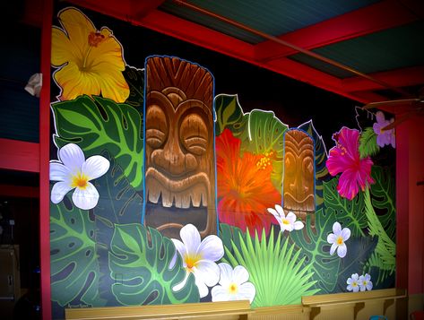 Mural in Papa Docs Shore Club on Lake Wylie Outdoor Bar Paint Ideas, Hawaiian Mural, Tiki Mural, Business Mural, Caribbean Bar, Backyard Mural, Hawaii Decorations, Tiki Ideas, Tiki Garden