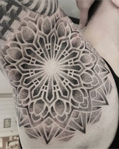 Are you looking for mandala tattoo designs? Don't waste your time searching through 1,000+ web pages. We’ve collected 50+ best tattoo ideas for you in our article. Armpit Mandala Tattoo, Same Tattoos, Mosaic Tattoo, Southampton Uk, Armpit Tattoo, Mandala Tattoo Designs, Shoulder Cap Tattoo, Mandala Sleeve, Sacred Geometry Tattoo