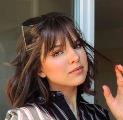 The Top Trending Haircuts That You Want to Try in 2019 Short Hair With Bangs, Trending Haircuts, Trending Hairstyles, Light Hair, Grunge Hair, Top Trending, Cool Haircuts, Cortes De Cabello, Hair Dos