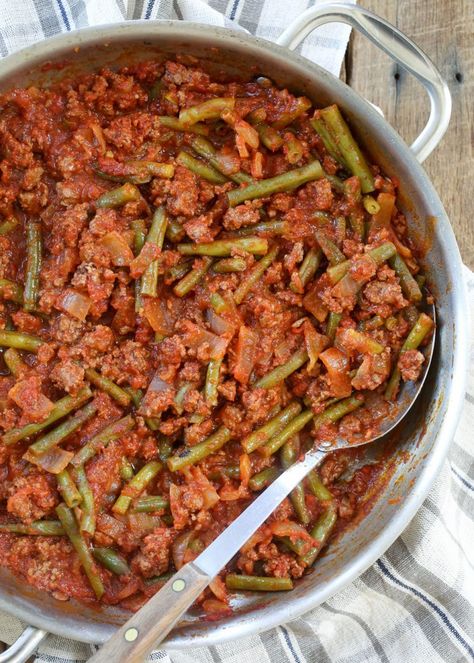 Lebanese Beef and Green Beans is a no fuss dinner that the whole family loves! get the recipe at barefeetinthekitchen.com Green Beans With Ground Beef, Green Beans And Hamburger, Ground Beef With Green Beans, Hamburger And Green Beans Recipes, Green Beans Ground Beef, Ground Beef And Green Beans Recipes, Beef And Green Beans Recipe, Rice And Green Beans Recipe, Ground Beef Green Beans