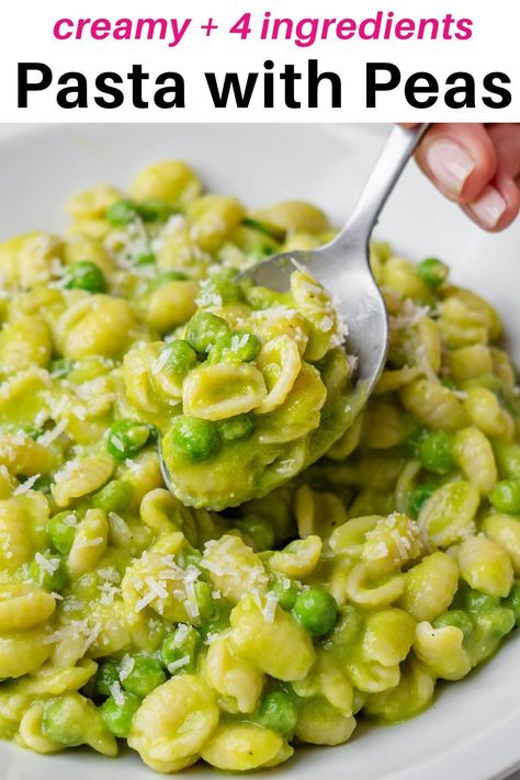 Pasta with Peas, known as Pasta e Piselli in Italian is creamy, delicious, and crazy easy to make in 20 minutes with only 4 ingredients Peas Pasta, Alphabet Pasta, Creamy Peas, Pasta With Peas, Ditalini Pasta, Pea Recipes, Small Pasta, Healthy Food Motivation, One Pot Pasta