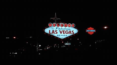 Vegas Gif, Edit Gifs, Casino Tattoo, What Do You Hear, Aesthetic Gifs, Casino Decorations, Vegas Style, Donna Tartt, Banner Gif