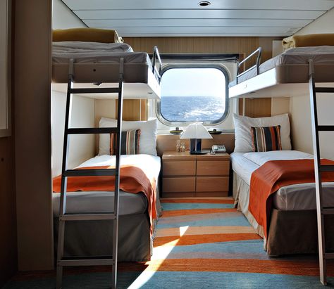 What I Learned Working 6 Hellish Years on Cruise Ships                                                                                                                                                                                 More Cozy Living Spaces, Home Organization Hacks, Bedroom Layouts, Small Room, Tiny Living, Bed Decor, Cozy Living, Luxury Bedding, Cruise Ship