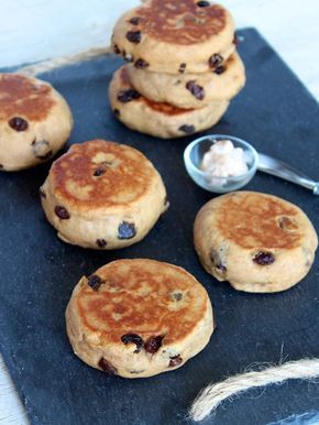 Cinnamon Raisin English Muffins from @The BakerMama | Maegan Brown Cinnamon Raisin English Muffins, Bake Quotes, Raisin Muffins, English Muffin Bread, English Muffin Recipes, Raisin Recipes, Homemade English Muffins, Pan Relleno, Simple Breakfast