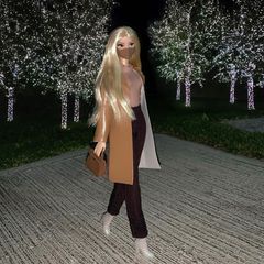 Chanel Oberlin (@itschaneloberlin) • Instagram photos and videos Pregnant Barbie, Barbie Diy Accessories, Chanel Oberlin, Barbie Fashion Sketches, Barbie Images, Barbie Fashionista Dolls, Barbie Dolls Diy, Fashion Gal, Barbie Dress Fashion