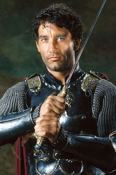 King Arthur (2004) Clive Owen as Arthur/Artorius Castus King Arthur Movie, Rei Arthur, Roi Arthur, Joel Edgerton, Arthurian Legend, Clive Owen, Hugh Dancy, Jack Sparrow, Keira Knightley