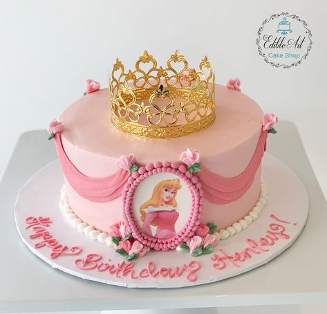 Princess Aurora Birthday Cake, Aurora Cake Sleeping Beauty, Aurora Sleeping Beauty Birthday Party, Sleeping Beauty Cake Ideas, Princess Aurora Birthday Party, Aurora Birthday Cake, Sleeping Beauty Birthday Cake, Cake Princess Birthday, Princess Birthday Party Cake