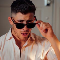 Nick Jonas (@nickjonas) • Instagram photos and videos Nick Jonas Haircut, Imvu Edits, Jonas Brother, Kevin Jonas, The Jonas Brothers, Corte De Cabelo Masculino, Celebrity Dads, Joe Jonas, Sophie Turner