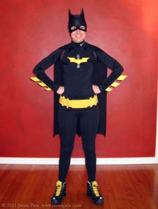 How to Make a Quick and Easy Batwoman or Batgirl Costume Batgirl Costume Diy, Batwoman Costume, Diy Girls Costumes, Green Lantern Costume, Star Wars Costumes Diy, Lantern Costume, Diy Superhero Costume, Batman Costume Diy, Boys Halloween Costumes Diy