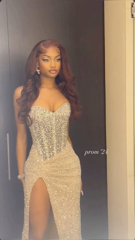 Prom Dress Inspiration Sparkle, Fire Clothes, Prom Dress Inspo, Classy Prom, Prom Inspiration, One Shoulder Prom Dress, Sparkly Prom Dresses, African Prom Dresses, Gorgeous Prom Dresses