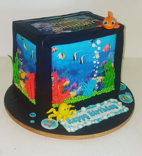 Fish Tank Cake, Aquarium Cake, Tank Cake, First Birthday Themes, Cookie Pie, Crab Cakes, Cake Decorating Techniques, Cake Inspiration, Birthday Theme