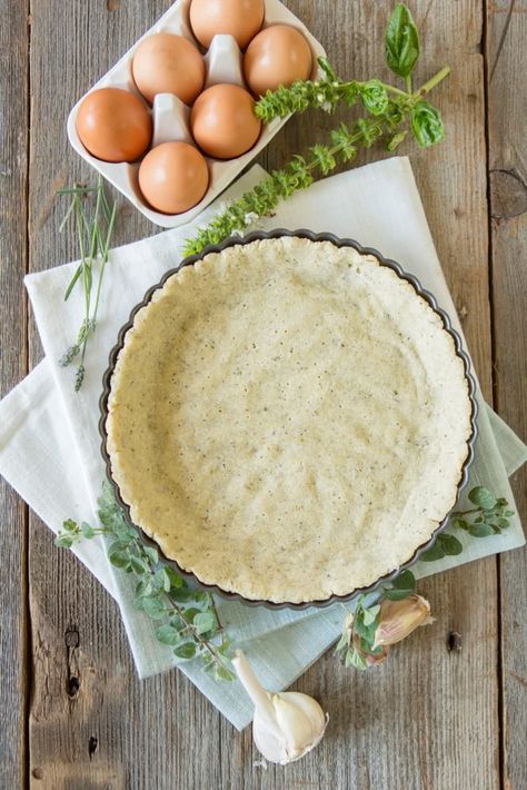 Paleo Quiche Crust Paleo Quiche Recipes, Paleo Quiche Crust, Hazelnut Pie, Paleo Quiche, Quiche Crust, Wild Diet, Cave Girl, Gf Baking, Paleo Bread