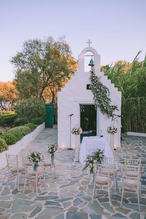 Small Greece Wedding, Small Greek Wedding, Small Italian Wedding, Greek Elopement, Naxos Wedding, Micro Wedding Ceremony, Mamma Mia Wedding, Large Wedding Venues, Greek Islands Wedding