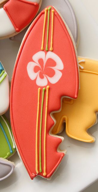 Bitten Surfboard | Flickr - Photo Sharing! Surf Board Cookies Decorated, Ocean Decorated Cookies, Surf Board Cookies, Surfer Cookies, Surfboard Cookies, Surfer Clothes, Luau Cookies, Hawaiian Cookies, Summer Sugar Cookies