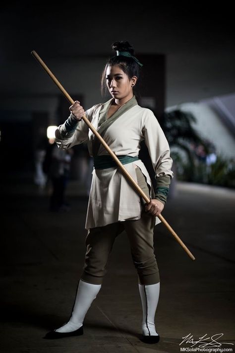 Mulan Warrior Costume Diy, Cosplay Mulan, Mulan Warrior, Mulan Cosplay, Expo Ideas, Costume Photography, Disney Princess Cosplay, Character Cosplay, Fitness Shirts