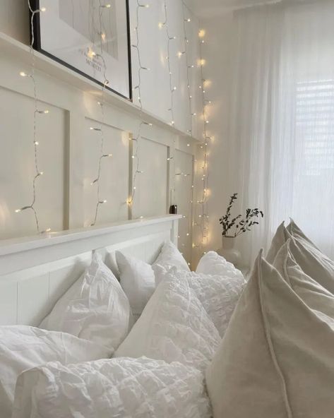 Light & Bright: A Gallery of All-White Bedrooms | Apartment Therapy Fairy Lights Bedroom Wall, Fairy Lights On Wall, Fairy Lights Room, Uni Bedroom, California Bedroom, Monochromatic Room, All White Bedroom, White Bedrooms, Fairy Lights Decor