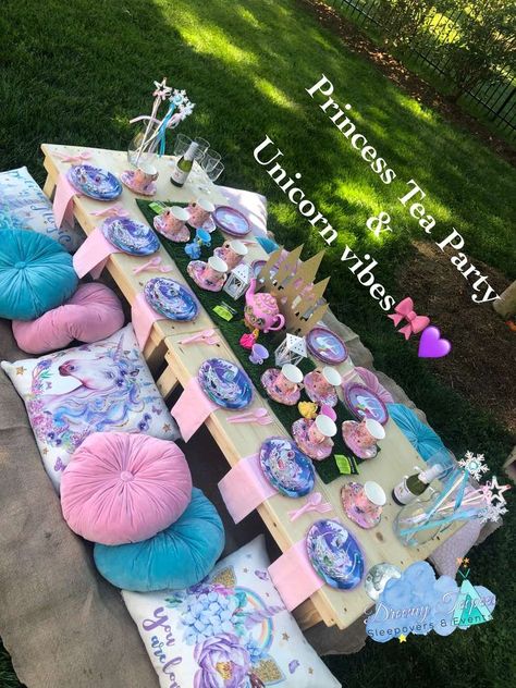 Princess Tea Party Birthday Picnic, Princess Tea Party Picnic, Princess Picnic Party, Princess Park Party, Princess Picnic Birthday Party, Diy Tea Party Table, Kids Tea Party Ideas Decoration, Princess Unicorn Birthday Party, Princess Tea Party Birthday Ideas