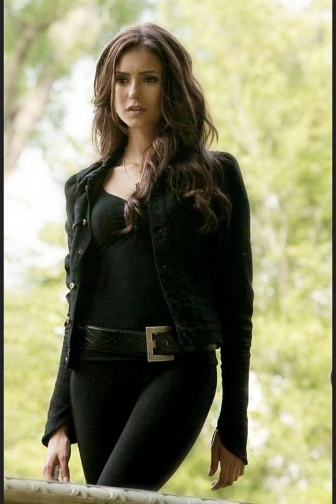 Katherine Pierce Vampire Diaries Costume, Vampire Diaries Outfits, Katerina Petrova, Maria Menounos, Vampire Diaries Quotes, Bonnie Bennett, Katherine Pierce, Caroline Forbes, Stefan Salvatore