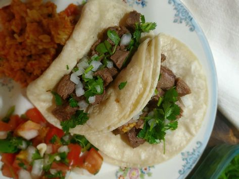 Cow Tongue Tacos, Beef Tongue Tacos, Tongue Tacos, Cow Tongue, Canning Green Tomatoes, Shaved Beef, Street Taco Recipe, Homemade Refried Beans, Fried Tomatoes