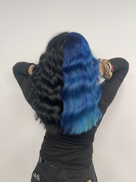 blue and black split dyed hair Split Dyed Hair Blue, Blue Split Dye, Split Dye, Dyed Curly Hair, Split Dyed Hair, Dyed Hair Blue, Split Hair, Haircut And Color, Hair Color Blue