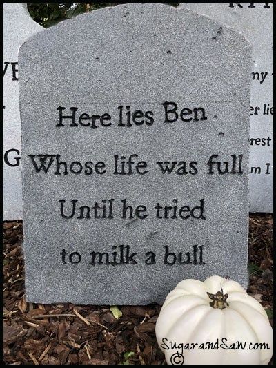 Diy Halloween Gravestones, Diy Gravestone Halloween, Diy Gravestones, Funny Tombstones, Fantasy Woods, Halloween Outdoors, Halloween Tombstones Diy, Halloween Headstone, Halloween Gravestones