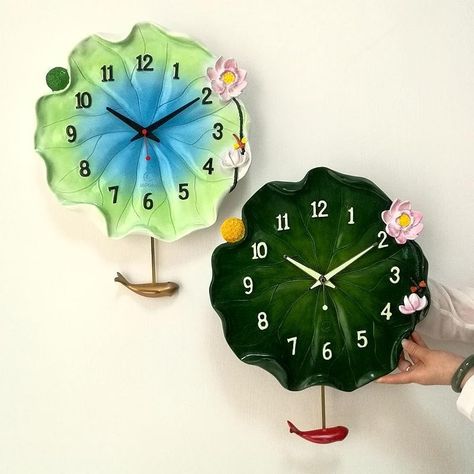 Clay Clock, Creative Advertisement, Wall Clock Painting, Ceramic Plates Art, Lipan Art, Creative Calendar, Handmade Wall Clocks, Clock Painting, Handmade Clocks