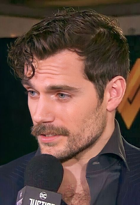 Henry Cavill Eyes, Henry Cavill, Celebrities Male, Mens Hairstyles, Superman, Actors & Actresses, Hollywood, Actors, On Twitter