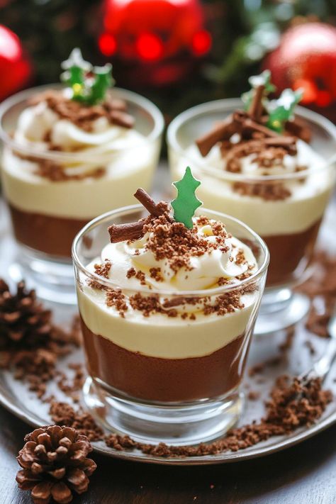 Create the ultimate Christmas dessert spread with these beautiful and delicious recipes. From festive gingerbread houses and Christmas cookies to decadent chocolate desserts and creamy trifles, these treats are sure to impress. Get ready to capture stunning photos for your Instagram feed! Christmas Desserts Aesthetic, Christmas Food Photography, So Aesthetic, Decadent Chocolate Desserts, Rum Balls, Dessert Spread, White Chocolate Cranberry, Christmas Food Dinner, Christmas Dessert