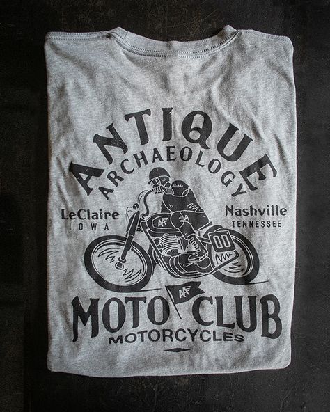 Moto Club Graphic Tee Pickers Antiques, Antique Archeology, Womens Motorcycle, American Pickers, Moto Vintage, Motorcycle Club, Motorcycle Clubs, Motorcycle Women, Vintage Shirt